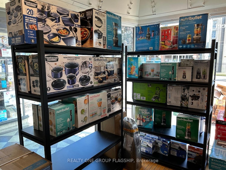 200 Charlotte Street, Peterborough, ON, Ashburnham