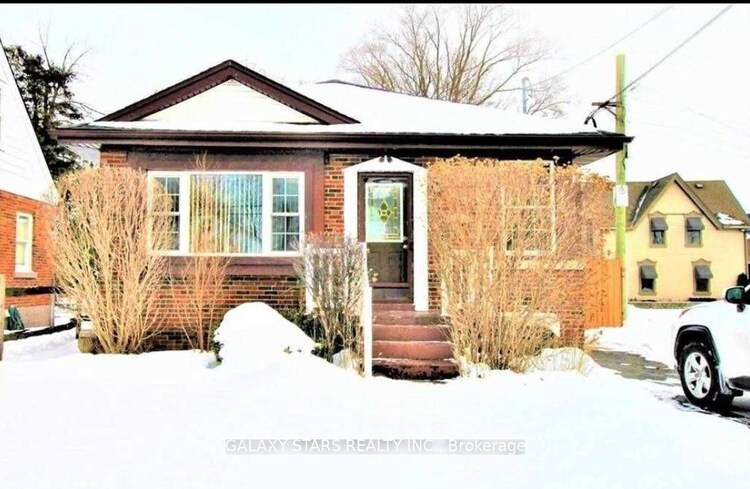 16 Kingsmount Street, Hamilton, ON, Ainslie Wood