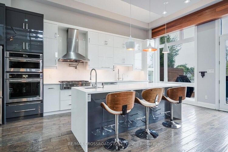 1A Roblin Avenue, Toronto, ON, East York