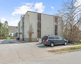 204 Michigan Avenue, Lambton, ON , MLS #X12380696 , Image - 1