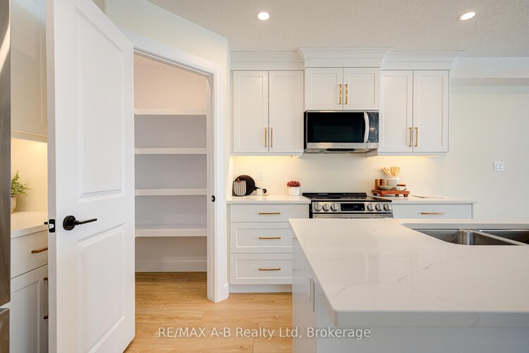 28 Linda Drive, Huron East, ON, Seaforth