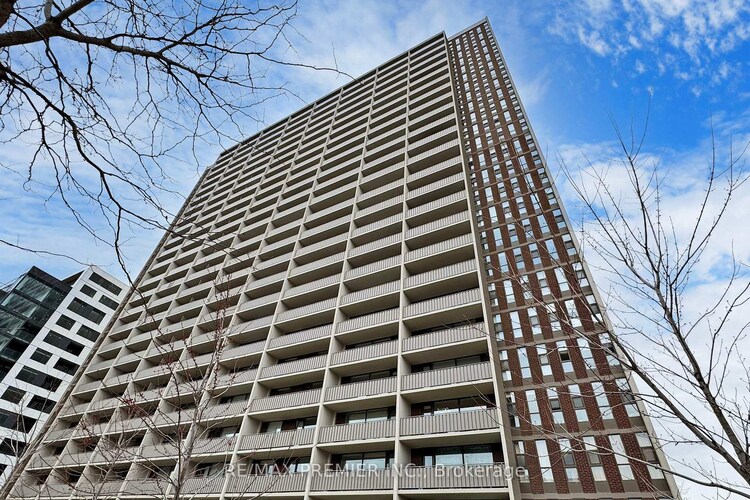 666 Spadina Avenue, Toronto, ON, University