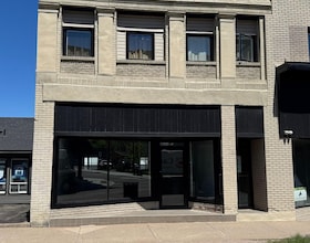 217 Pembroke Street W, Renfrew, ON , MLS #X12176624 , Image - 1