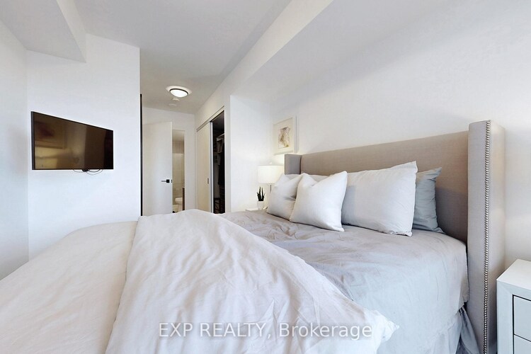 36 Zorra Street, Toronto, ON, Islington-City Centre West