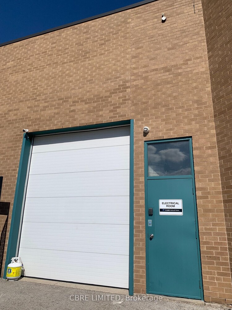 760 Pacific Road, Oakville, ON, 1014 - QE Queen Elizabeth