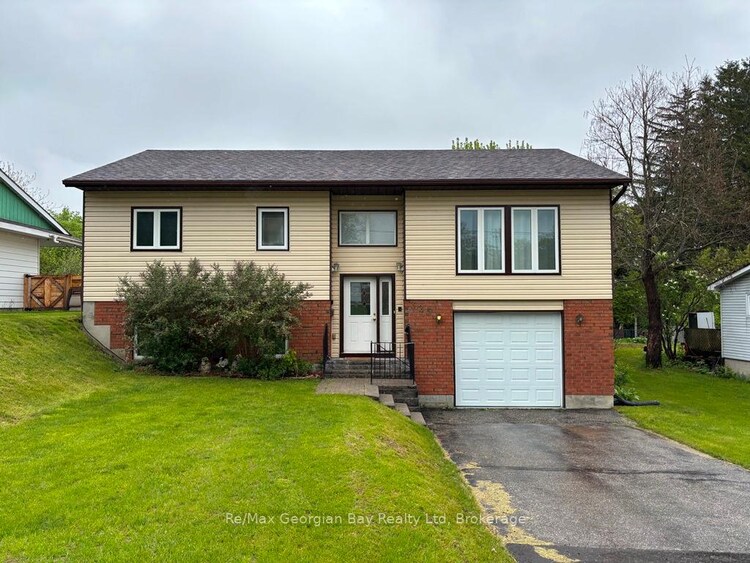 325 OUIDA Street, Tay, ON, Waubaushene