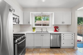 418 KNIGHTSBRIDGE Road, Frontenac, ON , MLS #X12464882 , Image - 1