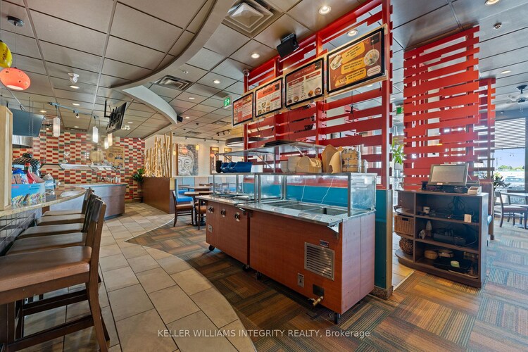 2150 Robertson Road, Bells Corners and South to Fallowfield, ON, 7802 - Westcliffe Estates