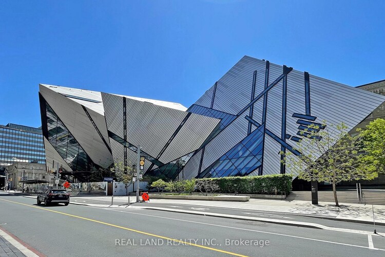 206 Bloor Street W, Toronto, ON, Annex