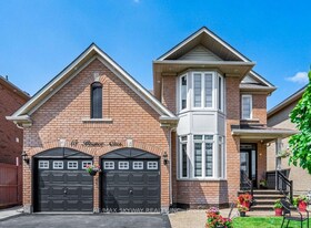 15 Borneo Crescent, Peel, ON
