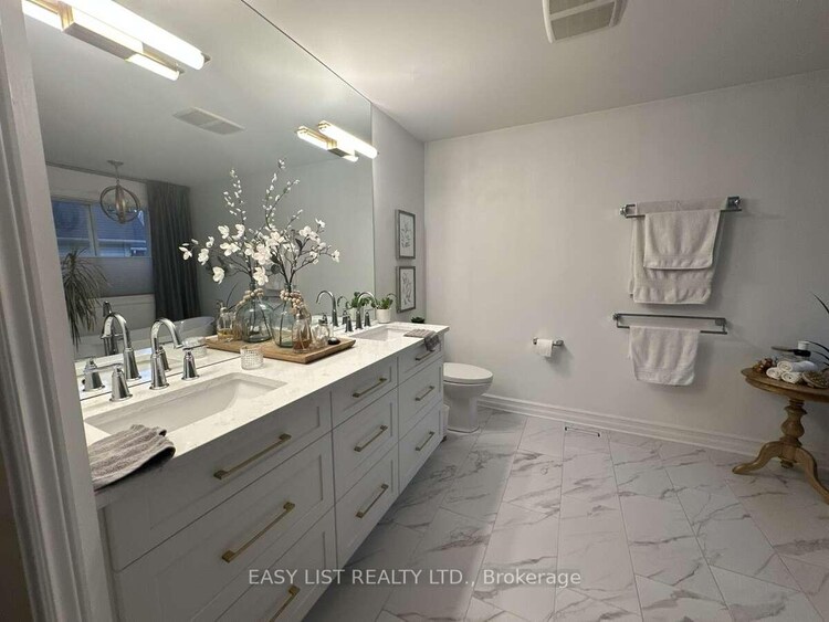 327 Richmeadow Road, London North, ON, North M