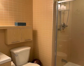 25 Carlton Street, Toronto, ON , MLS #C13129018 , Image - 1