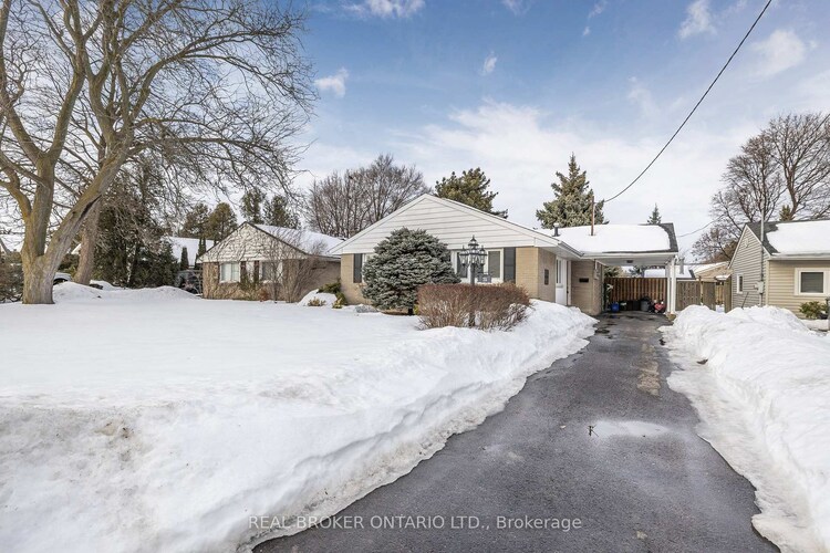 25 SORA Drive, Mississauga, ON, Streetsville