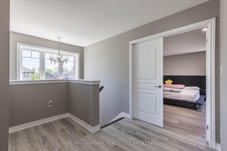 6212 Sam Iorfida Drive, Niagara Falls, ON, 220 - Oldfield