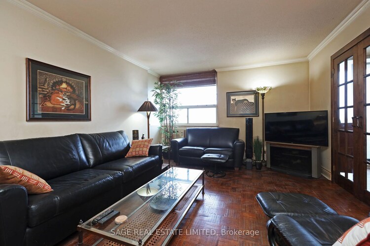 5949 Yonge Street, Toronto, ON, Newtonbrook East