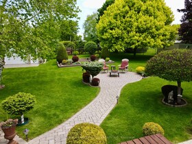 30 Grant Drive, Kawartha Lakes, ON , MLS #X12483495 , Image - 1