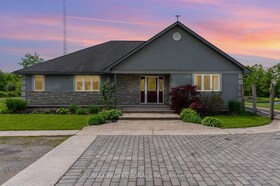 1961 Townline Road, Niagara, ON , MLS #X12375364 , Image - 1