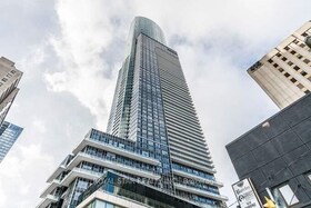 386 Yonge Street, Toronto, ON , MLS #C12529900 , Image - 1
