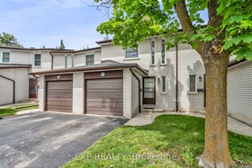 22 Niles Way, York, ON