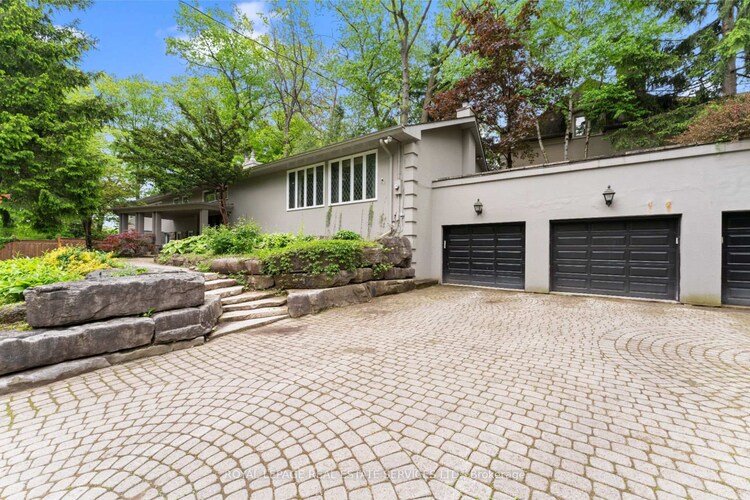 11 Ripplewood Road, Toronto, ON, Edenbridge-Humber Valley