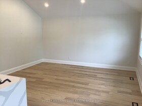 229 West 18th Street, Hamilton, ON , MLS #X12443516 , Image - 1