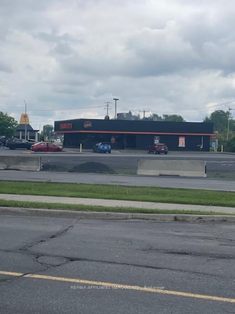 700 Brookdale Avenue, Cornwall, ON, 717 - Cornwall