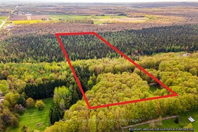 132 SOUTH VIEW Lane, Grey County, ON , MLS #X12185515 , Image - 1