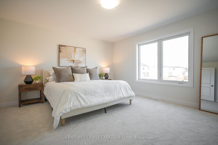 4273 Calhoun Way, London South, ON, South V