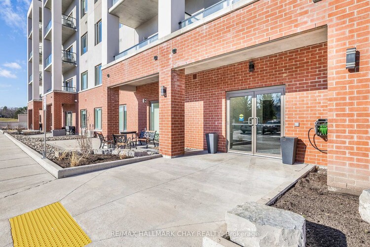 64 Queen Street S, New Tecumseth, ON, Tottenham