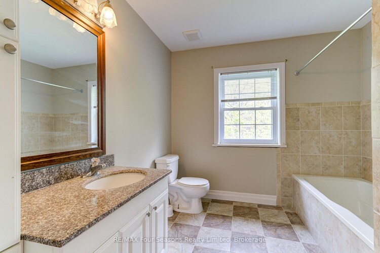 243 River Road E, Wasaga Beach, ON, Wasaga Beach