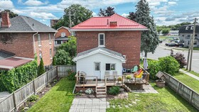 33 Sussex Street S, Kawartha Lakes, ON , MLS #X12479495 , Image - 1