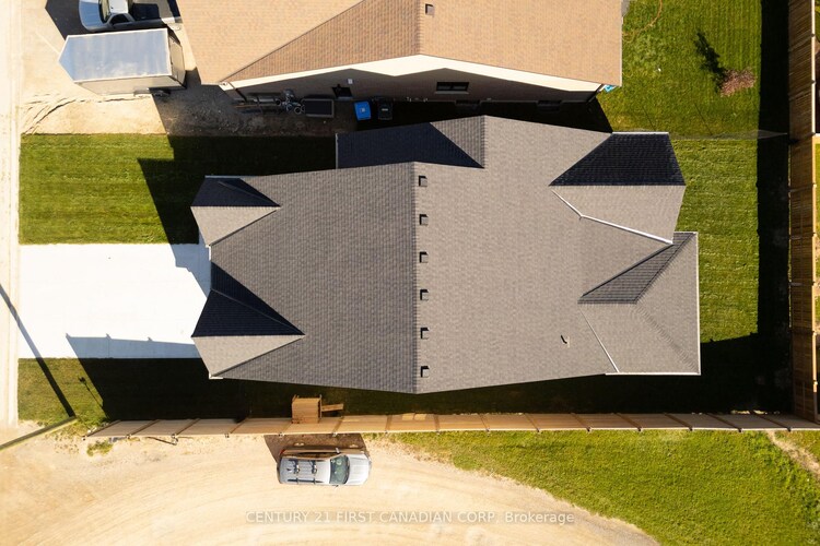 128 Scotts Drive, Lucan Biddulph, ON, Lucan