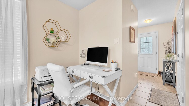 939 Silverfox Crescent, London North, ON, North S