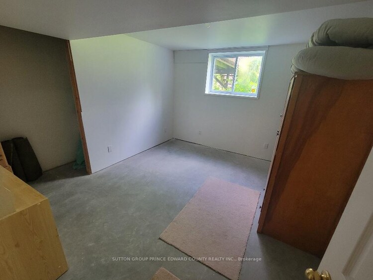 100 Selena Avenue, Belleville, ON, Belleville Ward