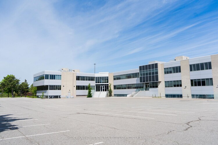 1 Sparks Avenue, Toronto, ON, Hillcrest Village