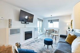 214 Viewmount Drive, Ottawa, ON , MLS #X12306742 , Image - 1