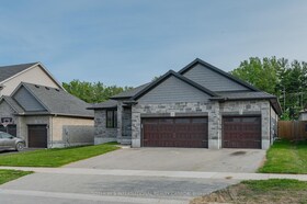 57 Lock Street, Oxford, ON , MLS #X12405034 , Image - 1