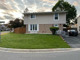 4 Hardcastle Court, Peel, ON , MLS #W12562058 , Image - 1