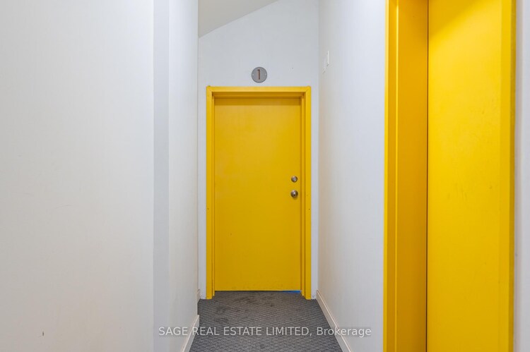 14 Cross Street, Hamilton, ON, Dundas