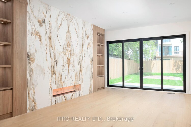 104 Newcastle Street, Toronto, ON, Mimico