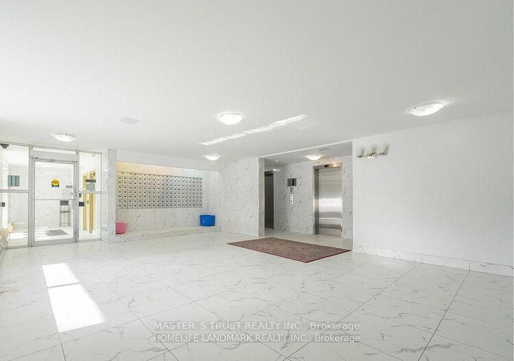 100 Dundalk Drive, Toronto, ON, Dorset Park