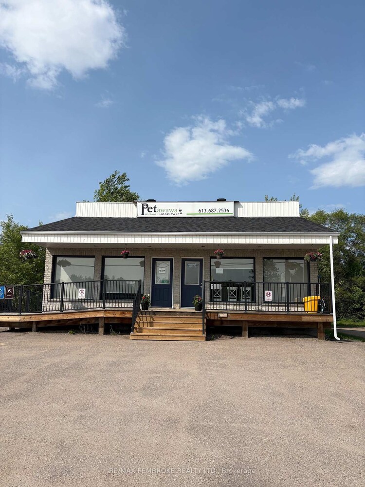 3261 Petawawa Blvd Boulevard, Petawawa, ON, 520 - Petawawa