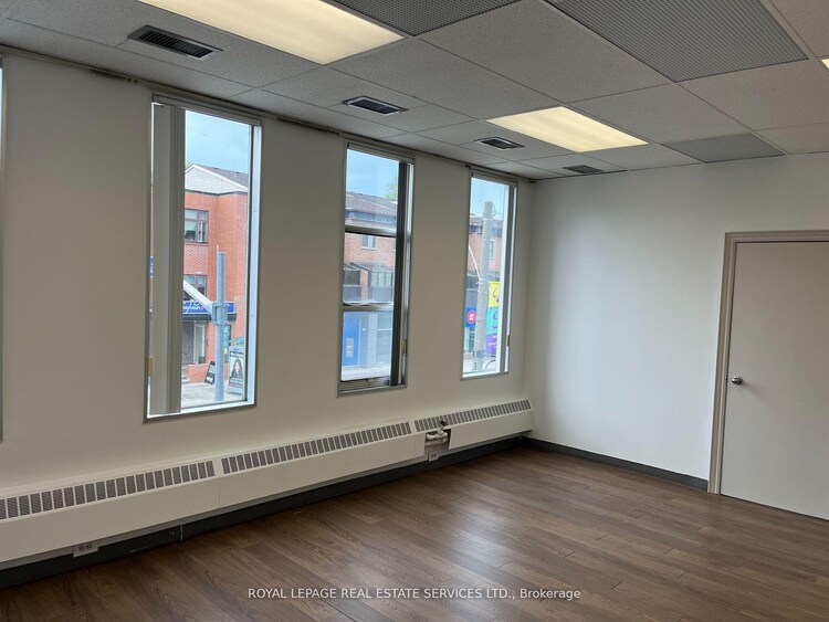 3335 Yonge Street, Toronto, ON, Lawrence Park North