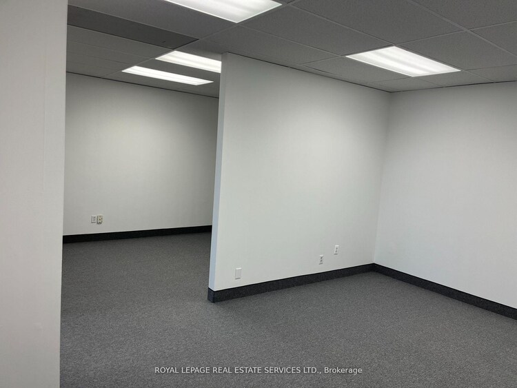 3335 Yonge Street, Toronto, ON, Lawrence Park North