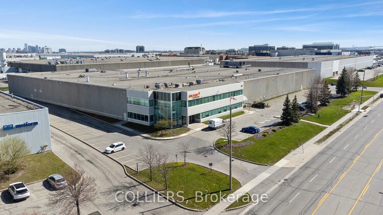 240 Courtneypark Drive E, Mississauga, ON, Gateway