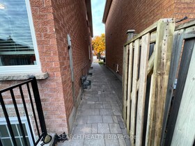 17 Glenheather Terrace, Toronto, ON , MLS #E13624782 , Image - 1