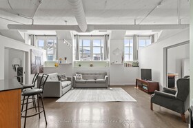 404 King Street West Street W, Waterloo, ON , MLS #X12454738 , Image - 1