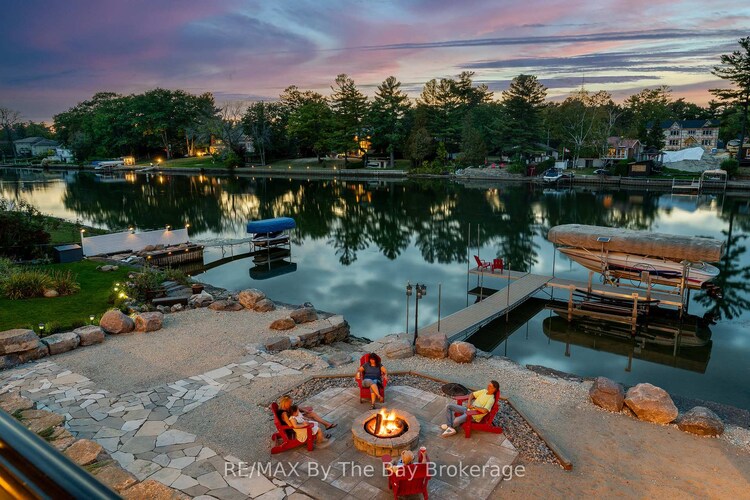 18 Edgewater Road, Wasaga Beach, ON, Wasaga Beach