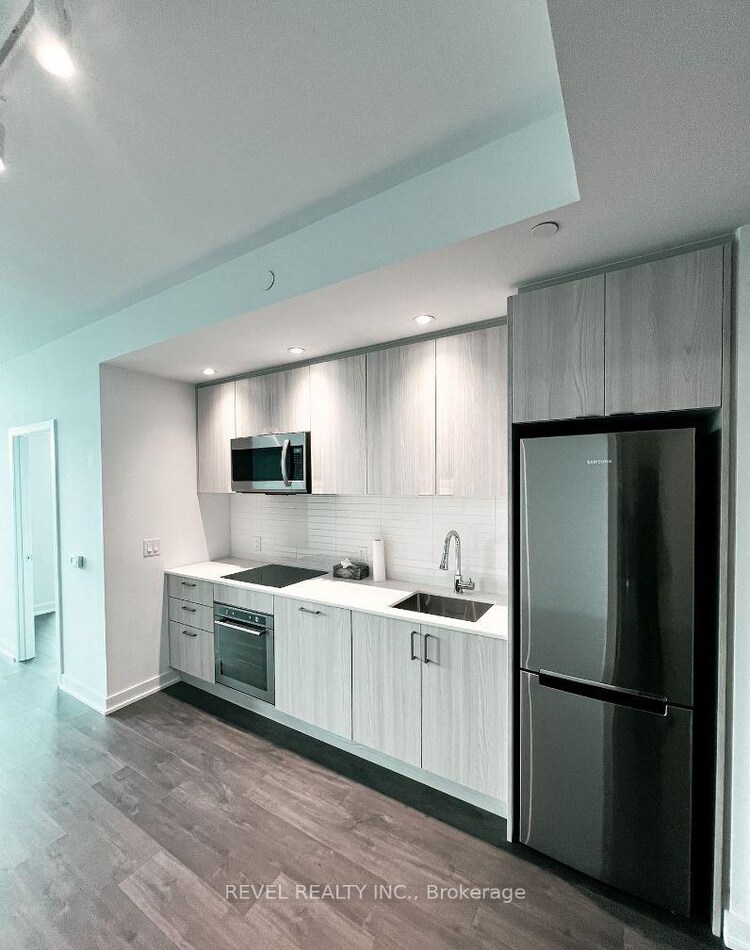 1928 Lake Shore Boulevard W, Toronto, ON, South Parkdale