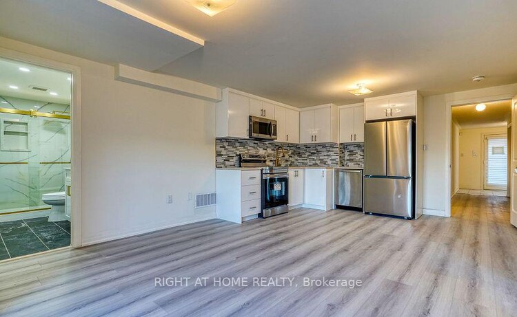 11 Yacht Drive, Clarington, ON, Bowmanville